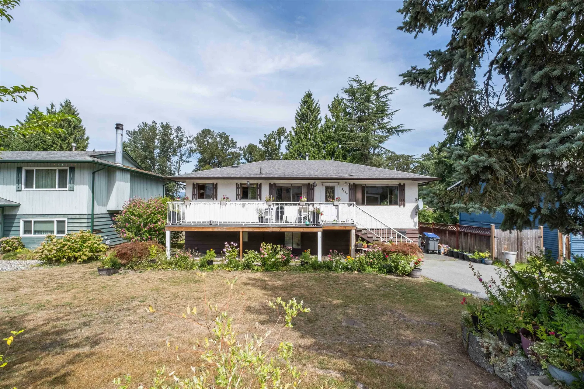 Photo 1 of 27 at 13389 Crestview Drive