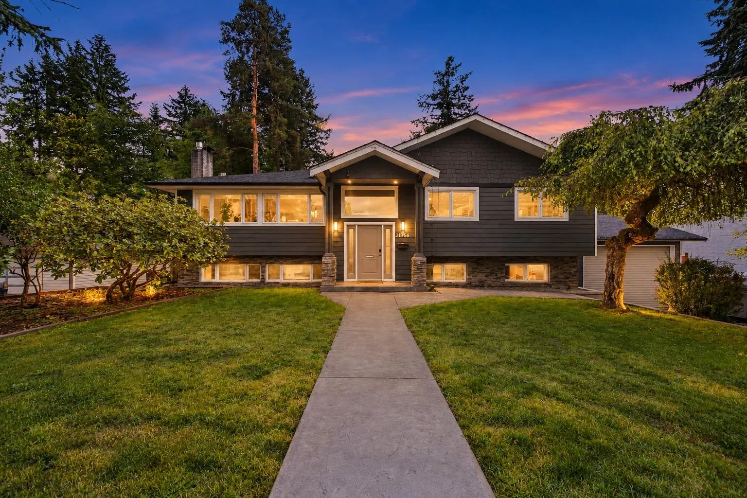 Photo 1 of 40 at 21768 117 Avenue