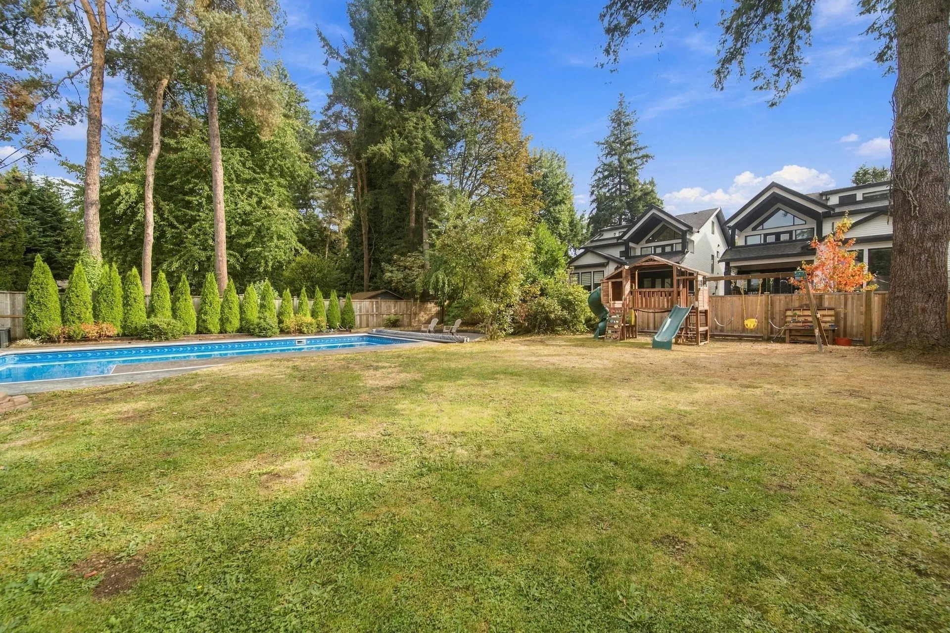 Photo 3 of 40 at 21768 117 Avenue