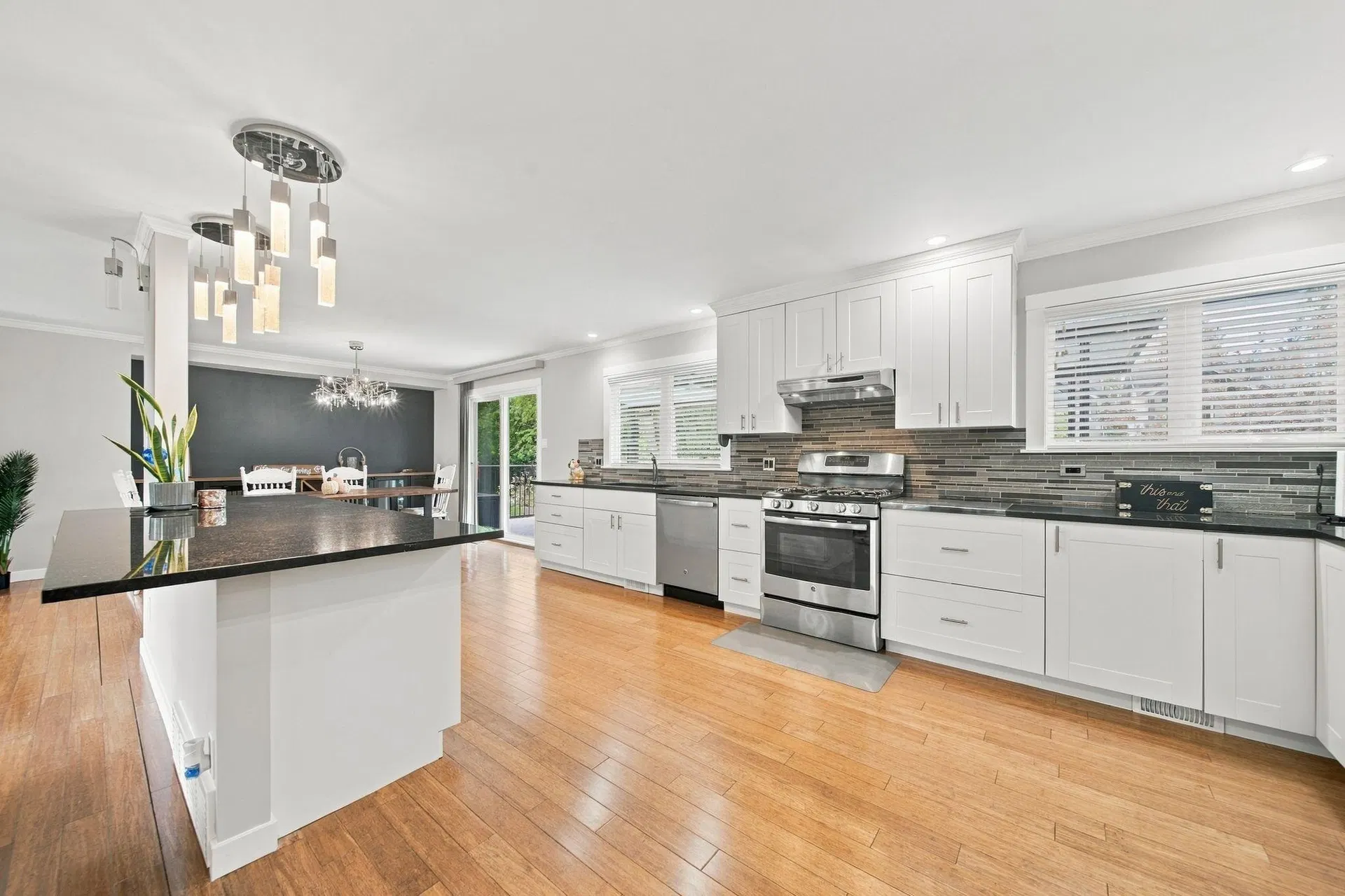 Photo 5 of 40 at 21768 117 Avenue