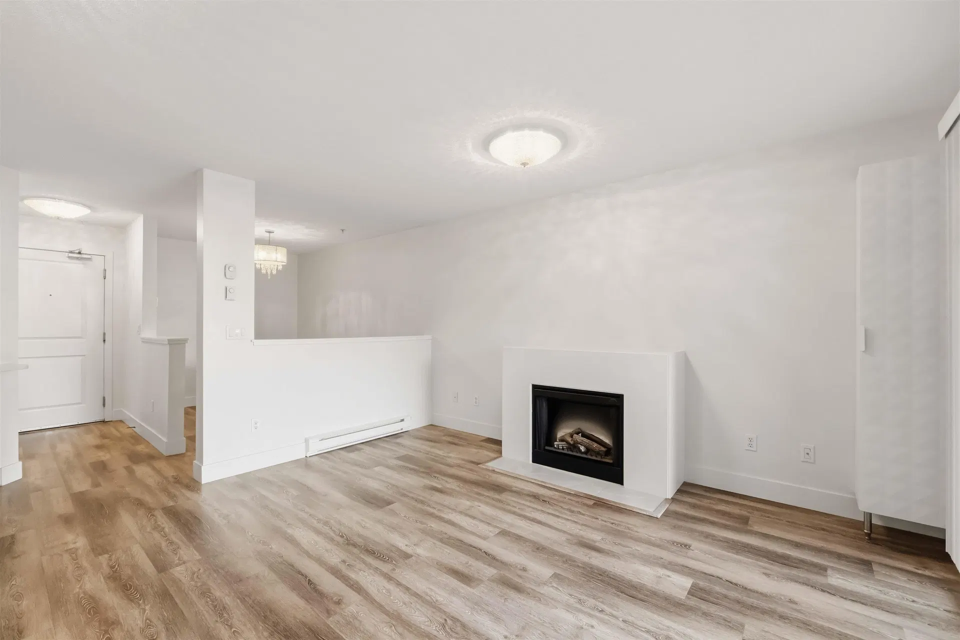 Photo 5 of 40 at #327 – 12248 224 Street