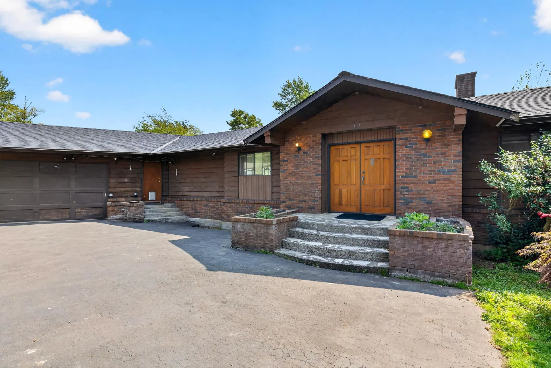 Photo 5 of 39 at 24694 21b Avenue
