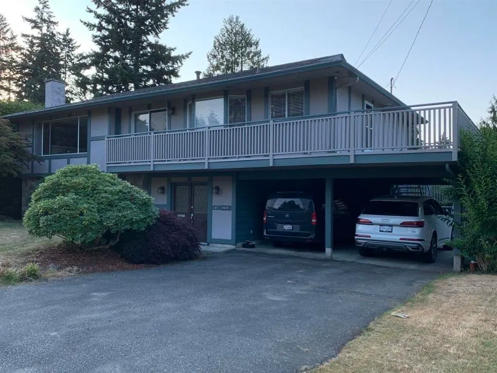 Photo 5 of 15 at 5115 7b Avenue