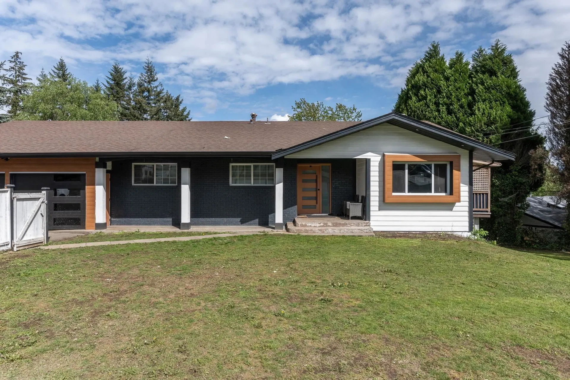 Photo 1 of 14 at 2802 Upland Crescent