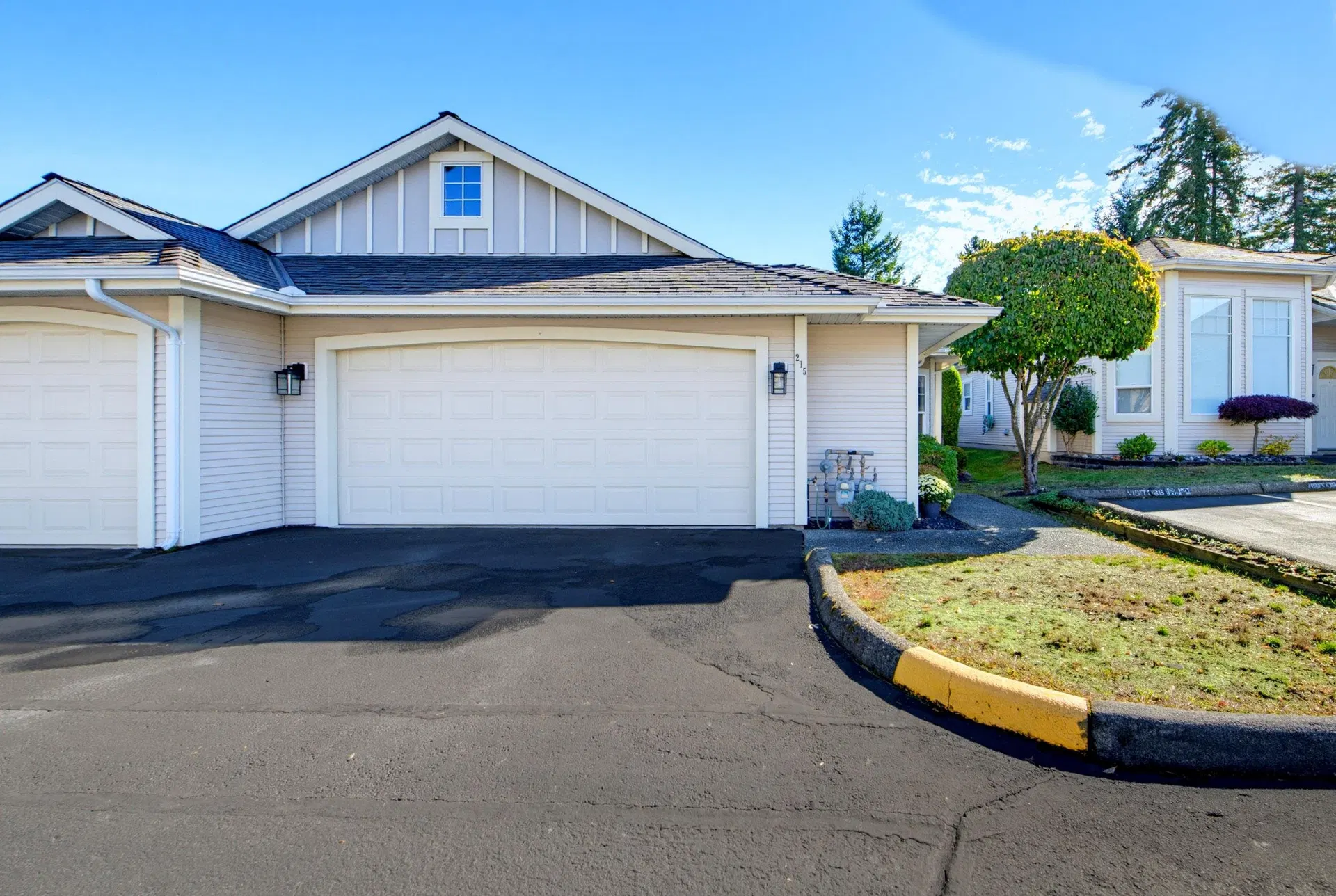 Photo 2 of 40 at #215 – 20655 88 Avenue