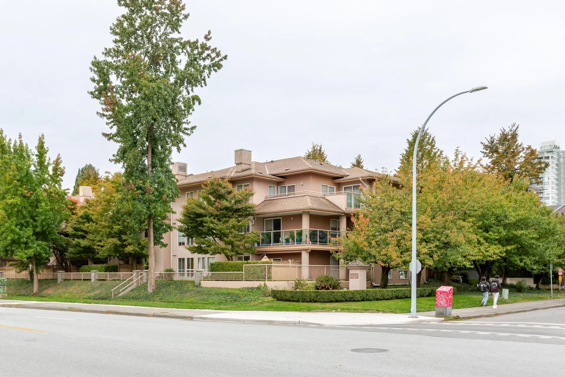 Photo 1 of 40 at #306 – 14998 101a Avenue