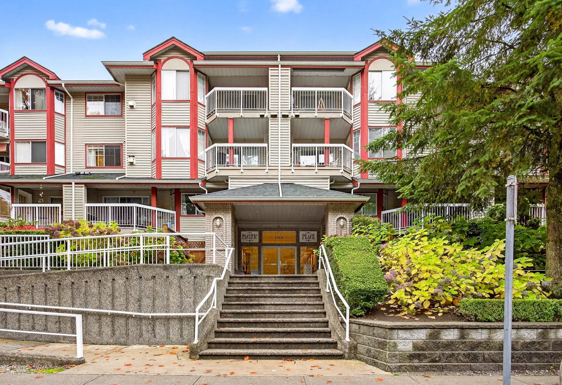Photo 1 of 33 at #107 – 1215 Pacific Street
