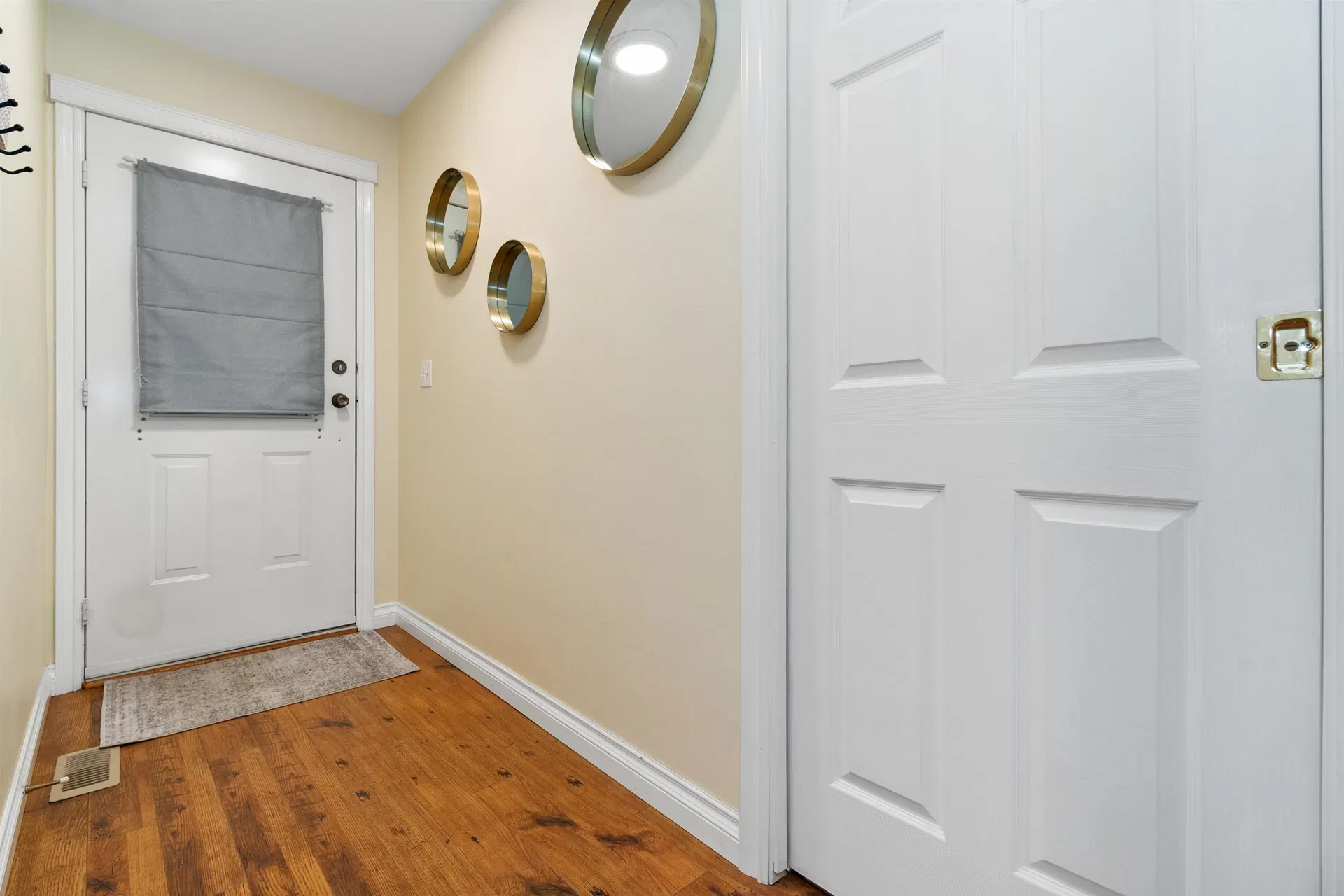 Photo 3 of 40 at #20 – 3350 Elmwood Drive