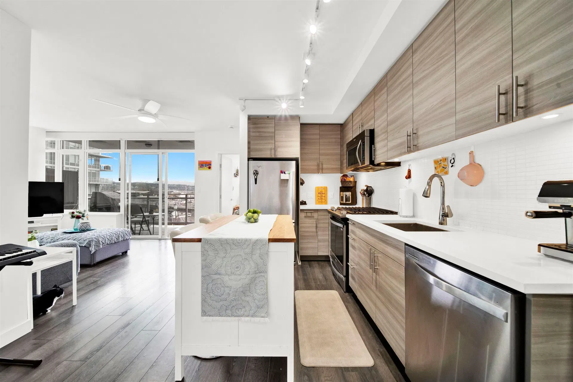 Photo 3 of 24 at #307 – 200 NW Nelson's Crescent Crescent