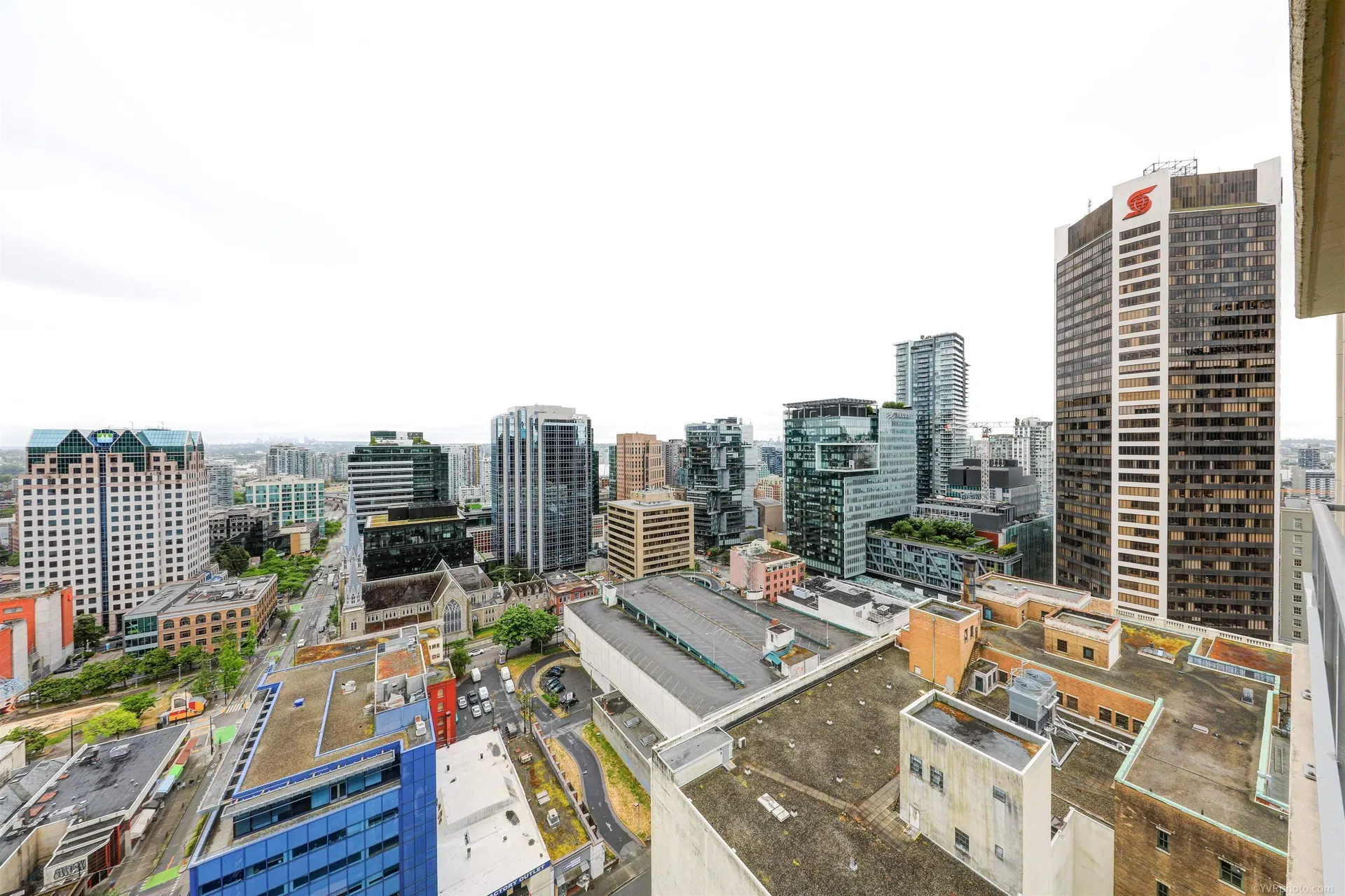 Photo 4 of 16 at #2611 – 610 Granville Street