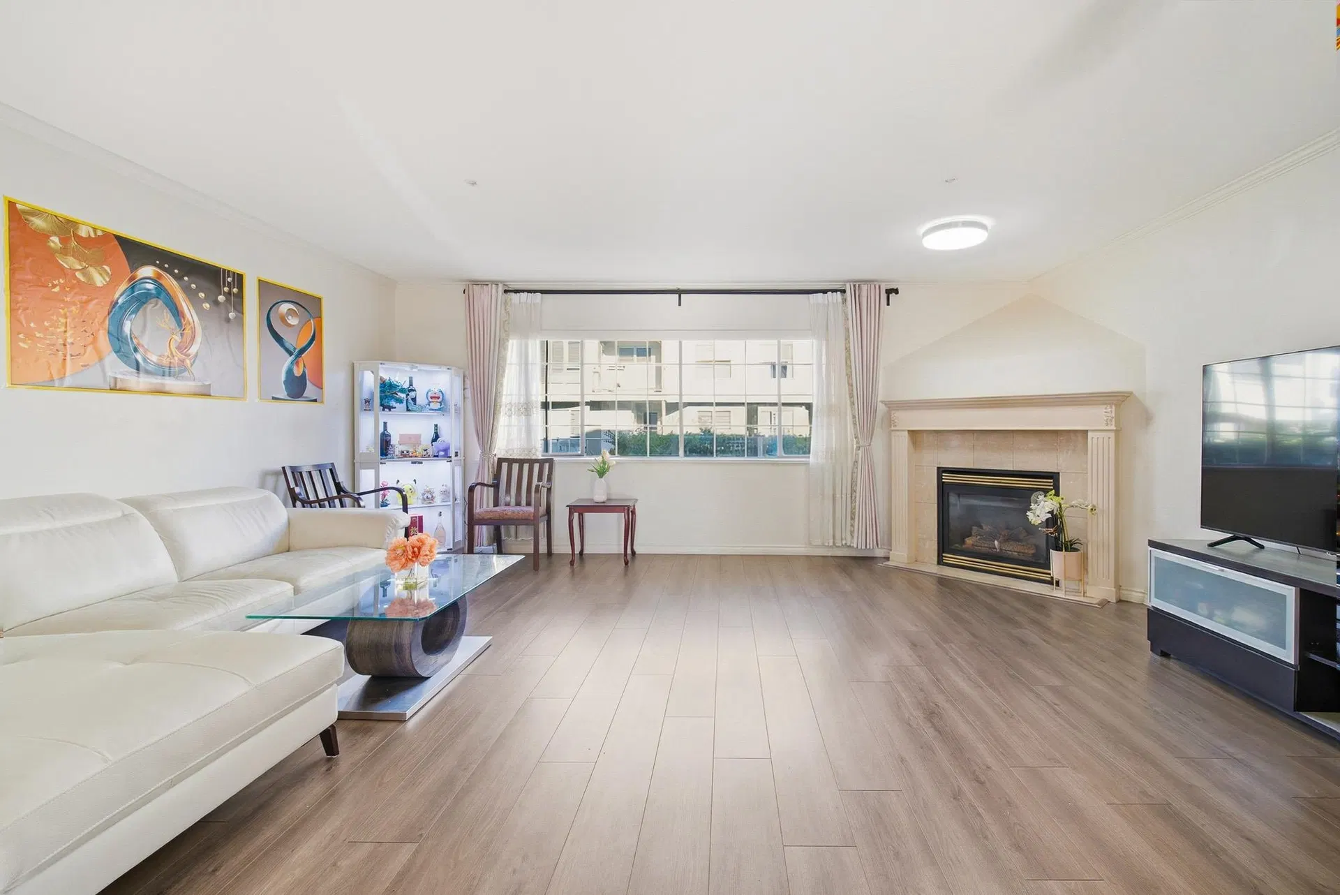 Photo 2 of 31 at #21 – 8591 Blundell Road