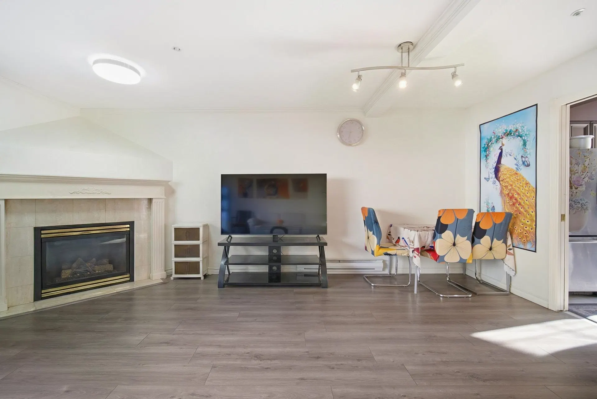 Photo 5 of 31 at #21 – 8591 Blundell Road