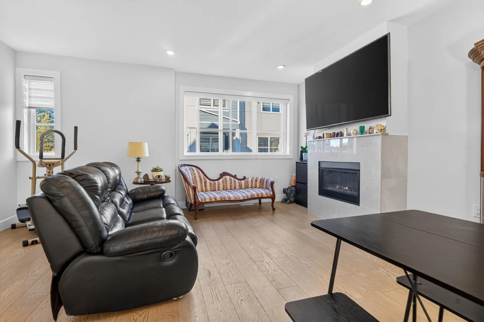 Photo 3 of 38 at #34 – 5377 8a Avenue