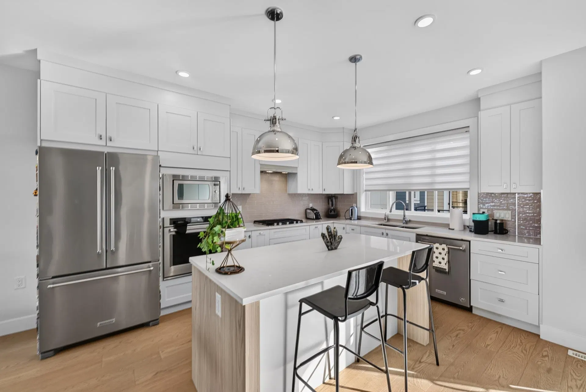 Photo 5 of 38 at #34 – 5377 8a Avenue