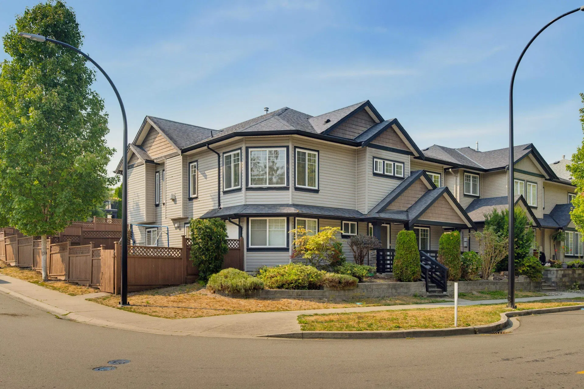 Photo 1 of 40 at 11335 Creekside Street