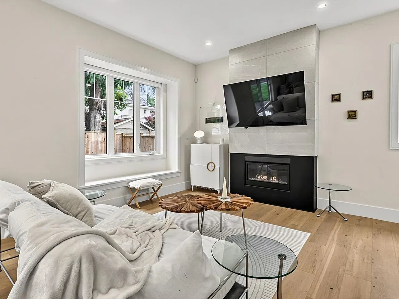 Photo 4 of 32 at 11486 Railway Avenue
