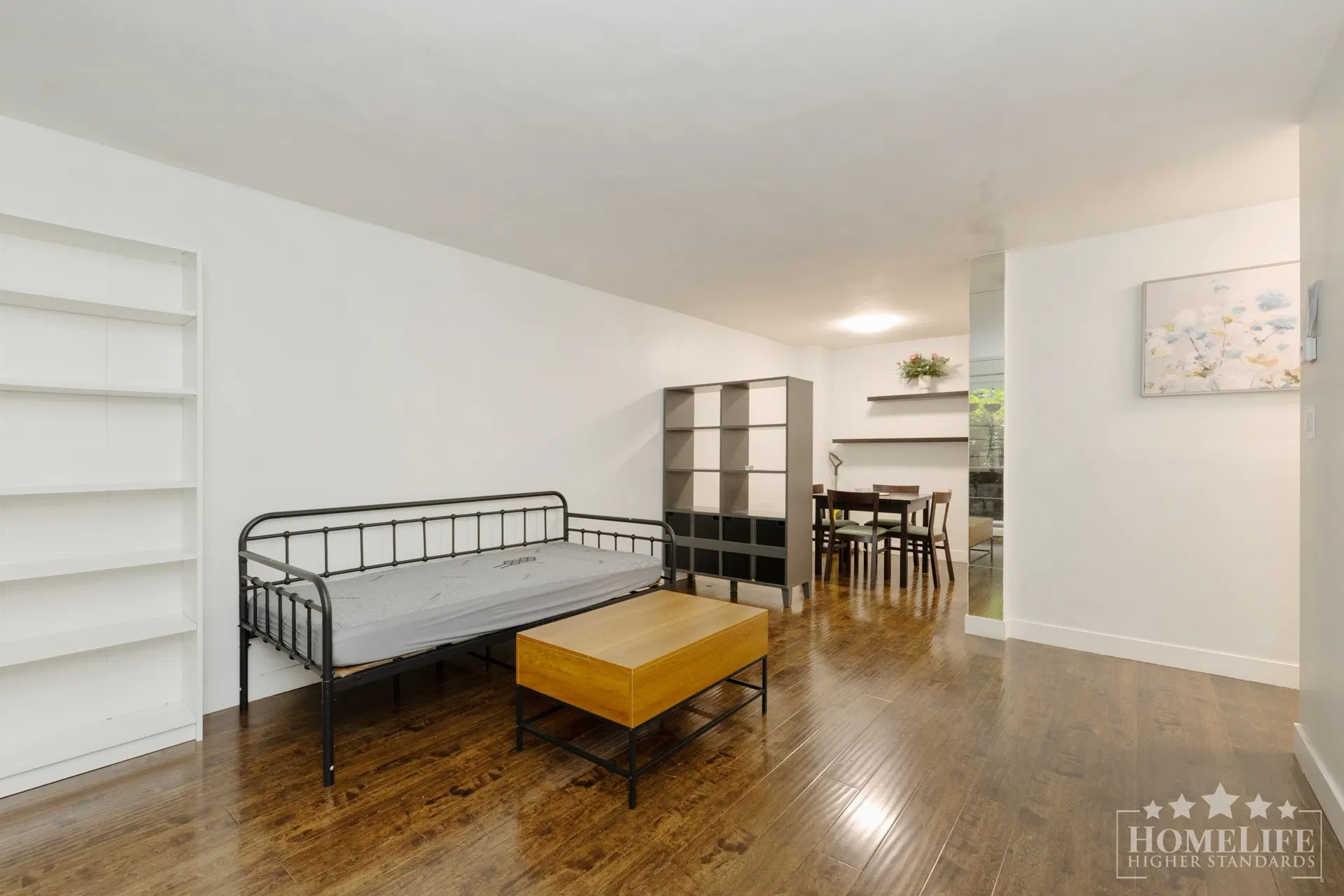 Photo 5 of 15 at #114 – 10644 151a Street