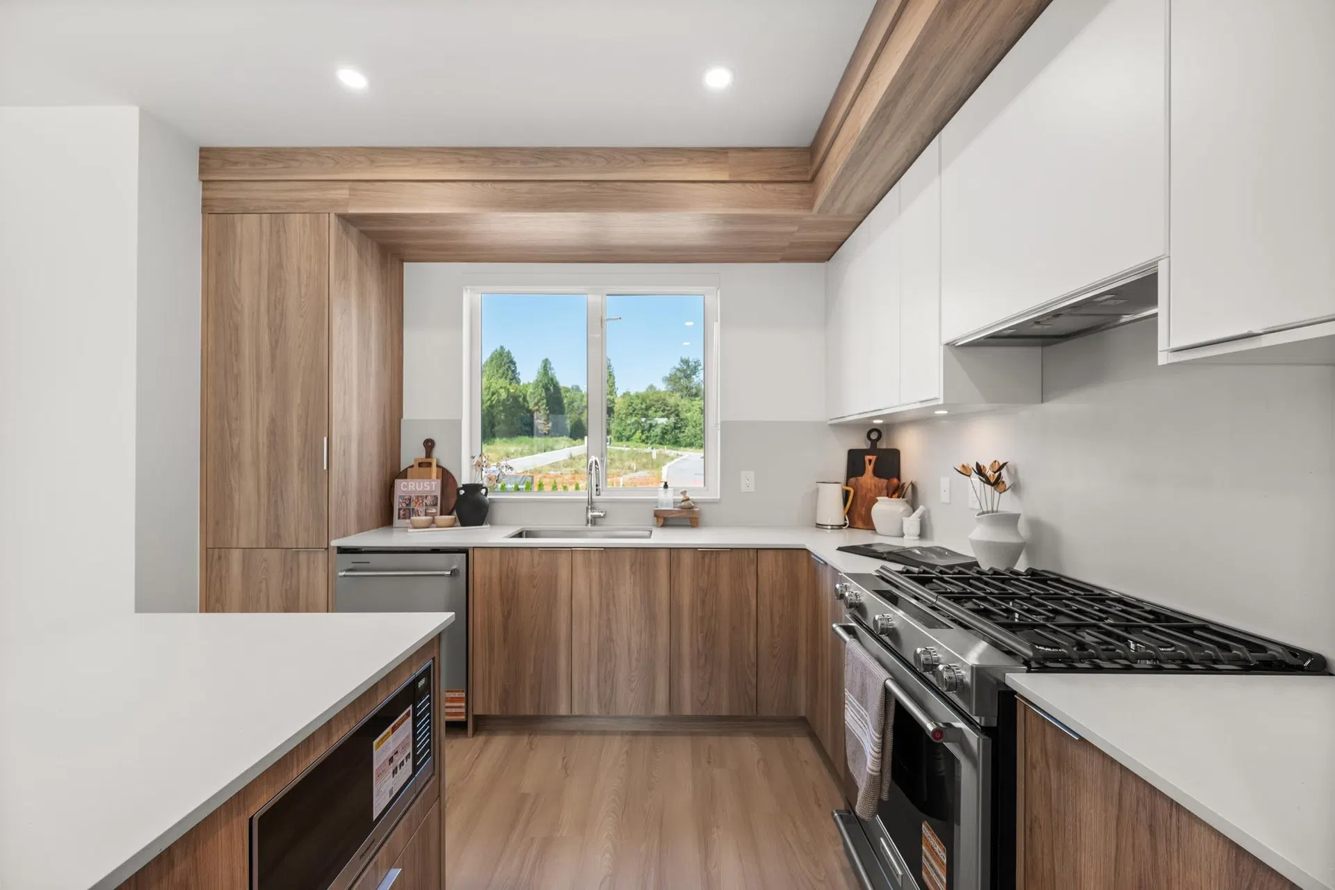 Photo 4 of 28 at #75 – 16487 89 Ave