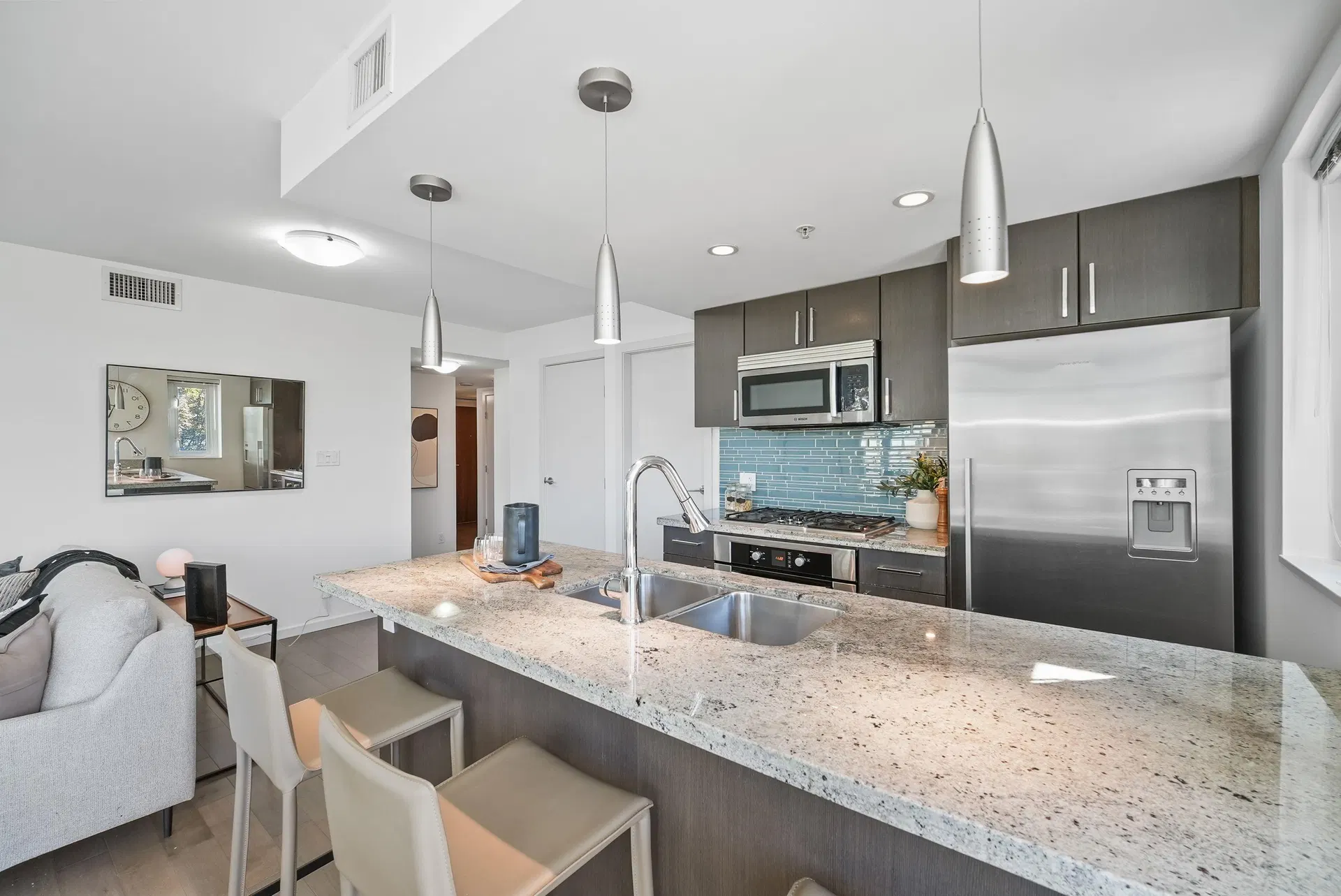 Photo 5 of 27 at #503 – 89 W 2nd Avenue