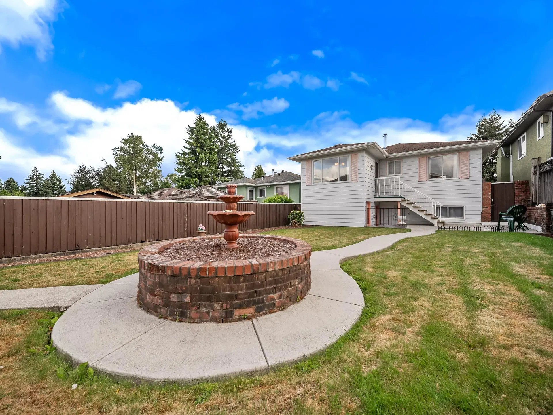 Photo 3 of 40 at 7766 Davies Street