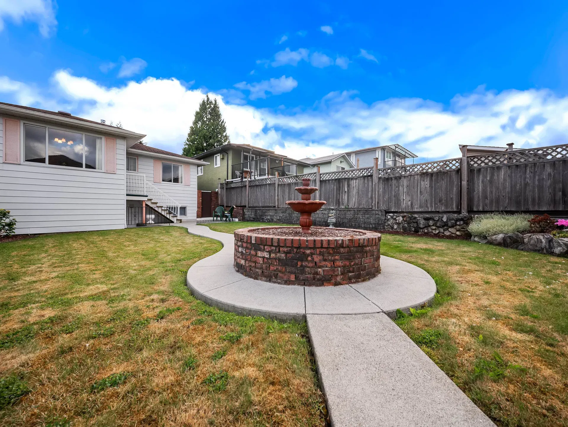 Photo 4 of 40 at 7766 Davies Street