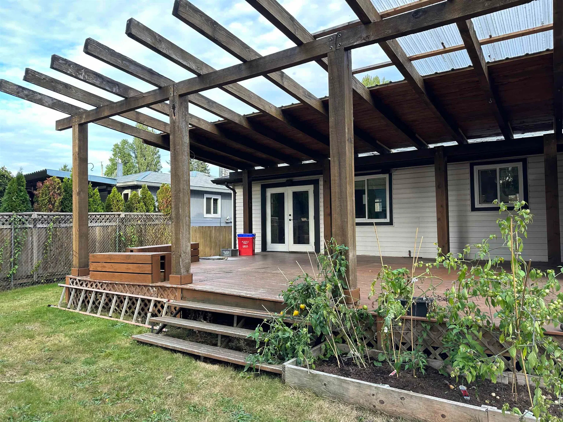 Photo 4 of 26 at 11645 Steeves Street