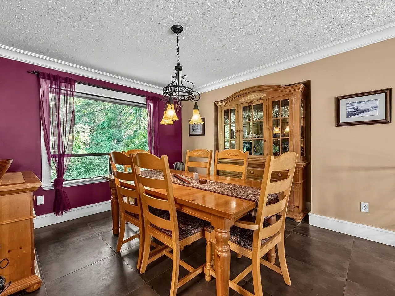 Photo 4 of 40 at 8568 Bedora Place