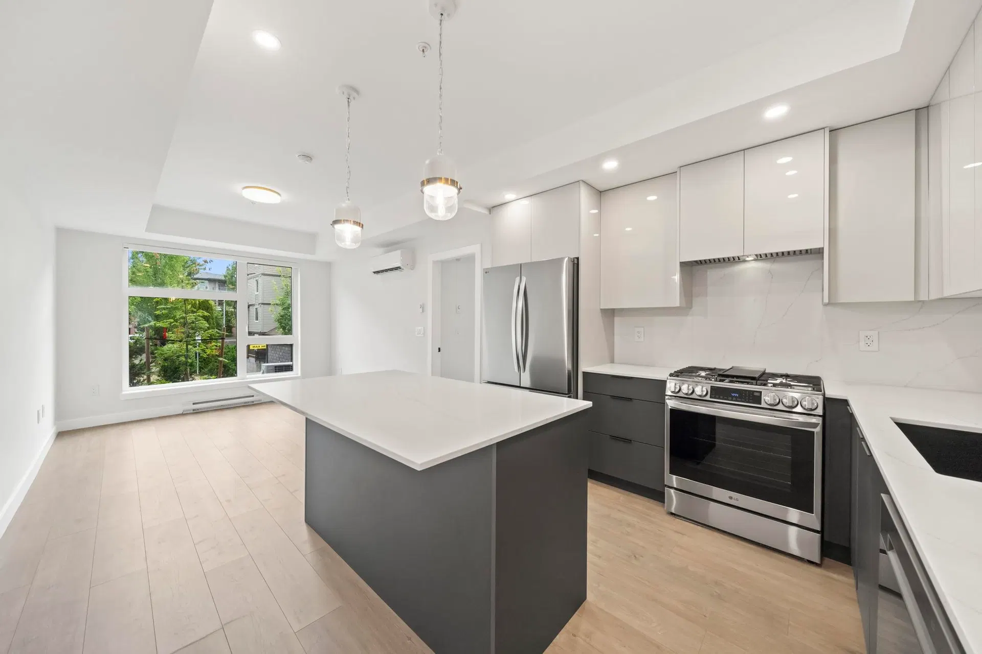 Photo 1 of 29 at #103 – 15353 17 Avenue