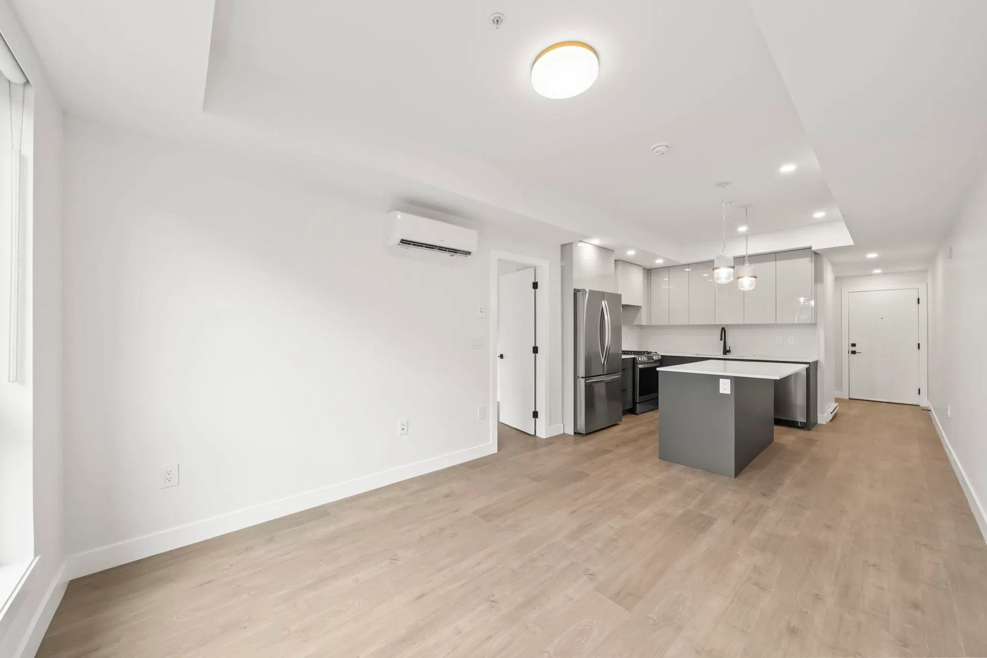 Photo 4 of 29 at #103 – 15353 17 Avenue