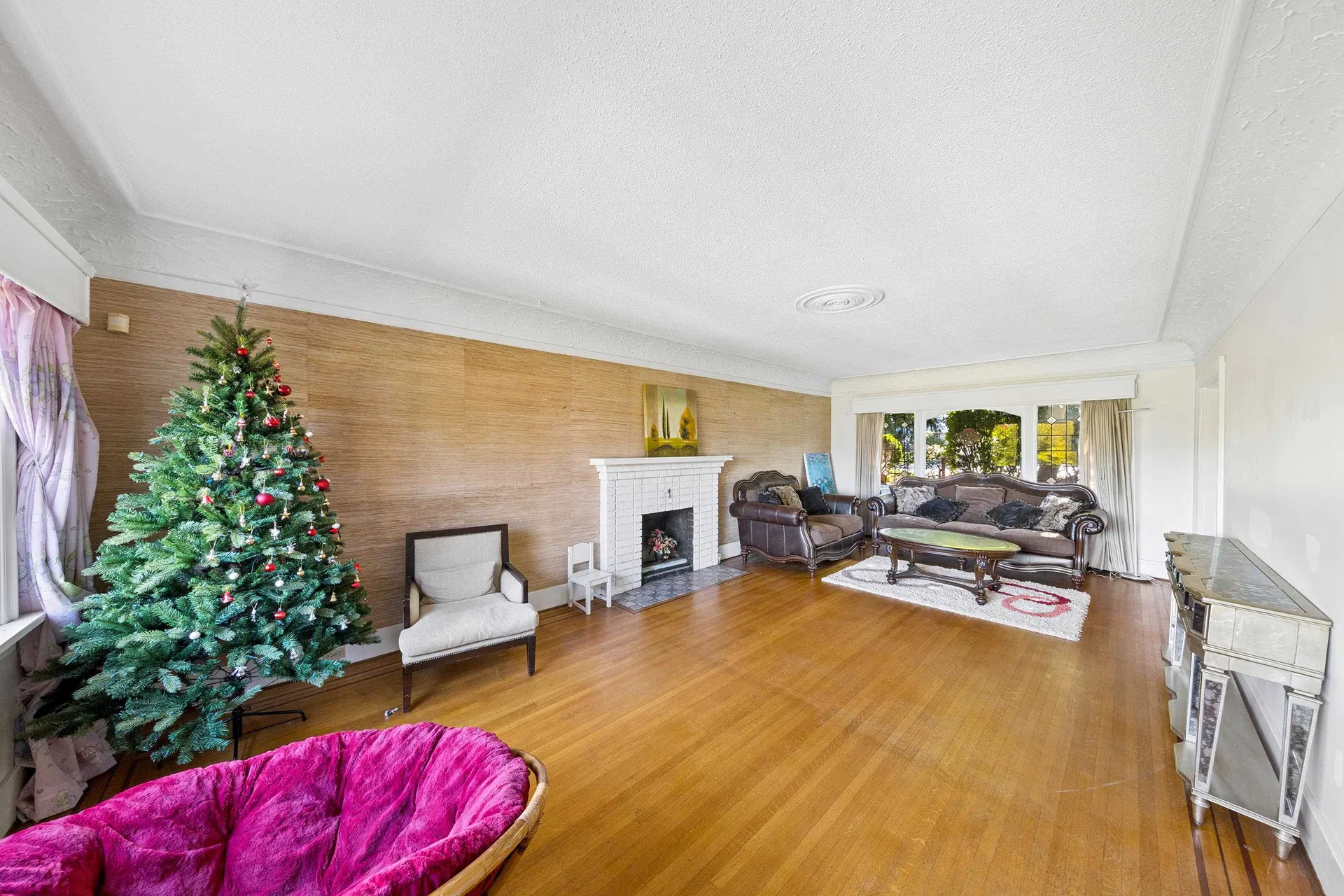 Photo 5 of 27 at 3993 W 10th Avenue