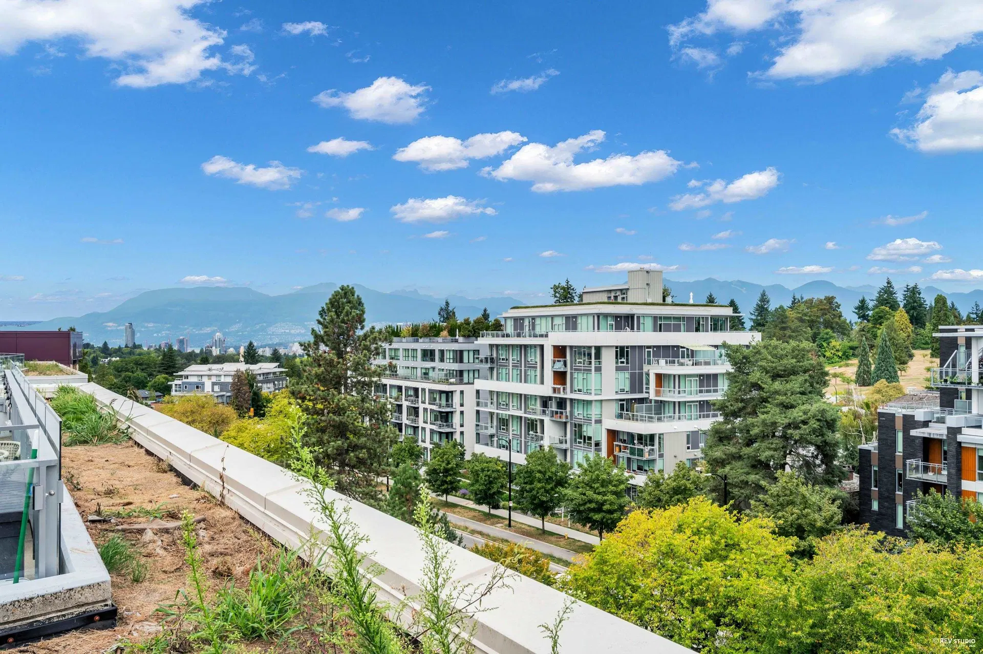 Photo 1 of 38 at #604 – 5077 Cambie Street