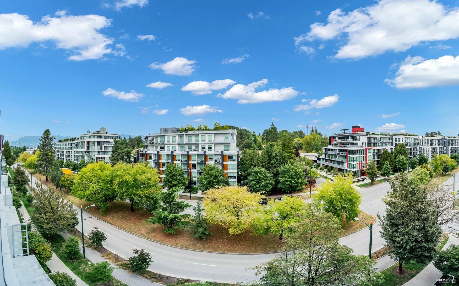 Photo 3 of 38 at #604 – 5077 Cambie Street