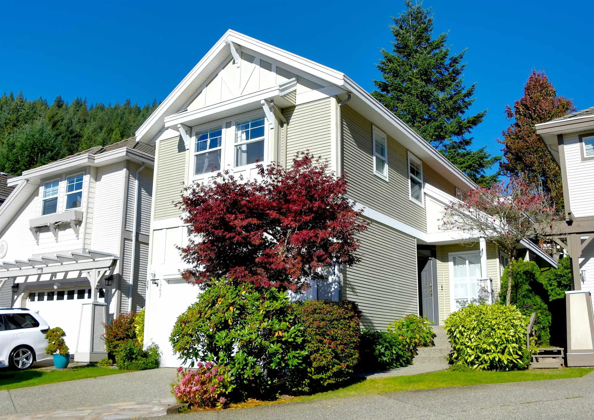 1707 Arbutus Place
