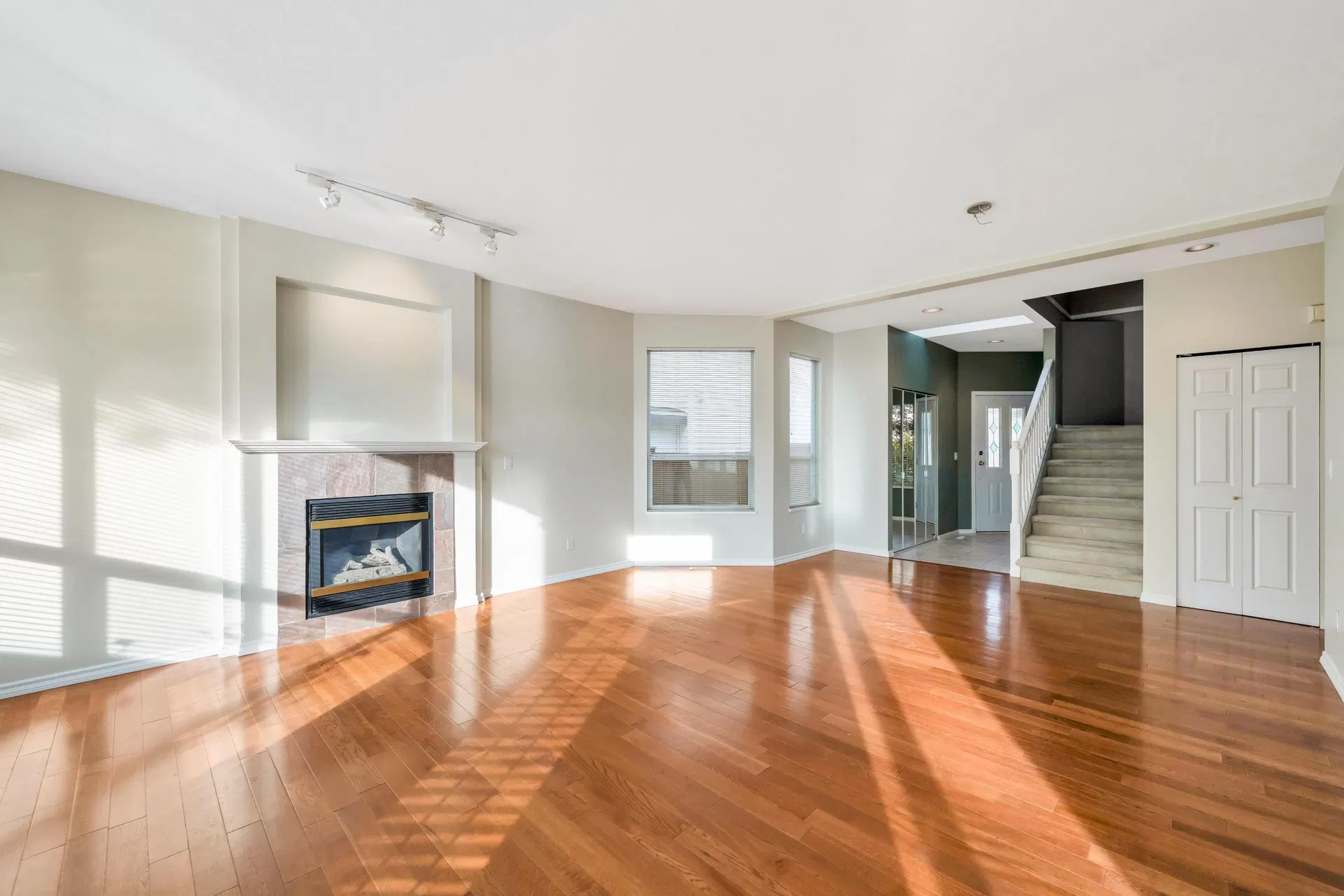 Photo 4 of 40 at #1 – 20881 87 Avenue
