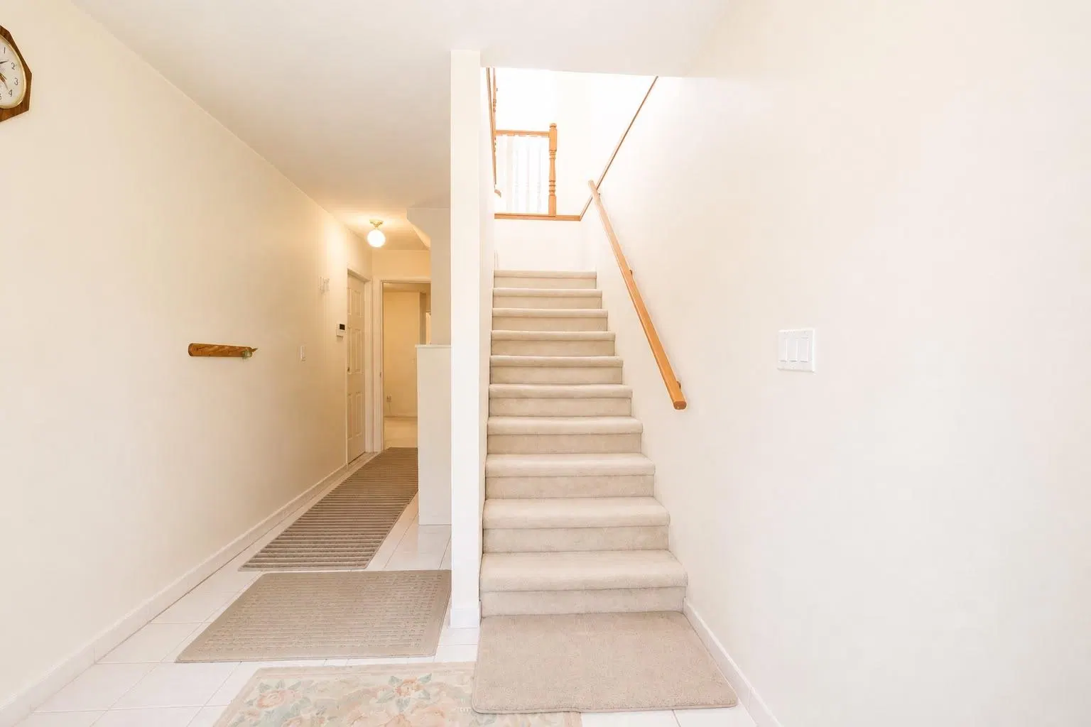 Photo 2 of 16 at 4843 Maitland Street