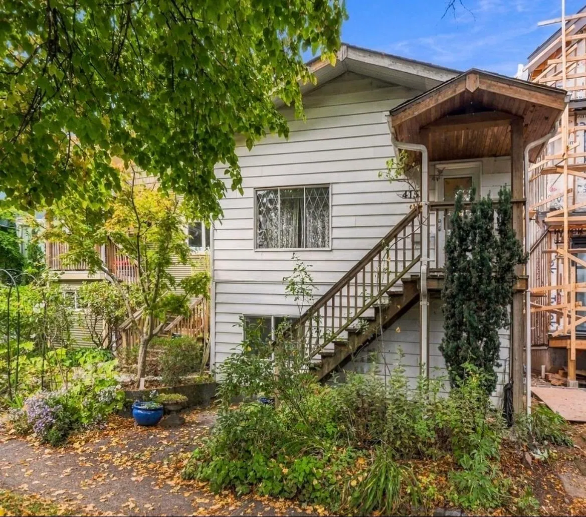 4153 John Street