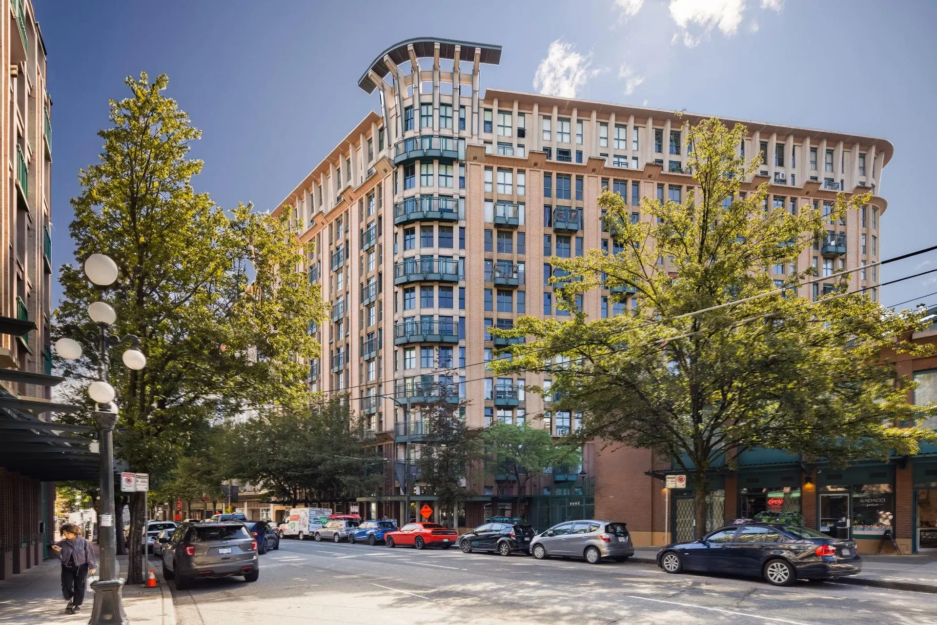 #609 – 22 Cordova Street
