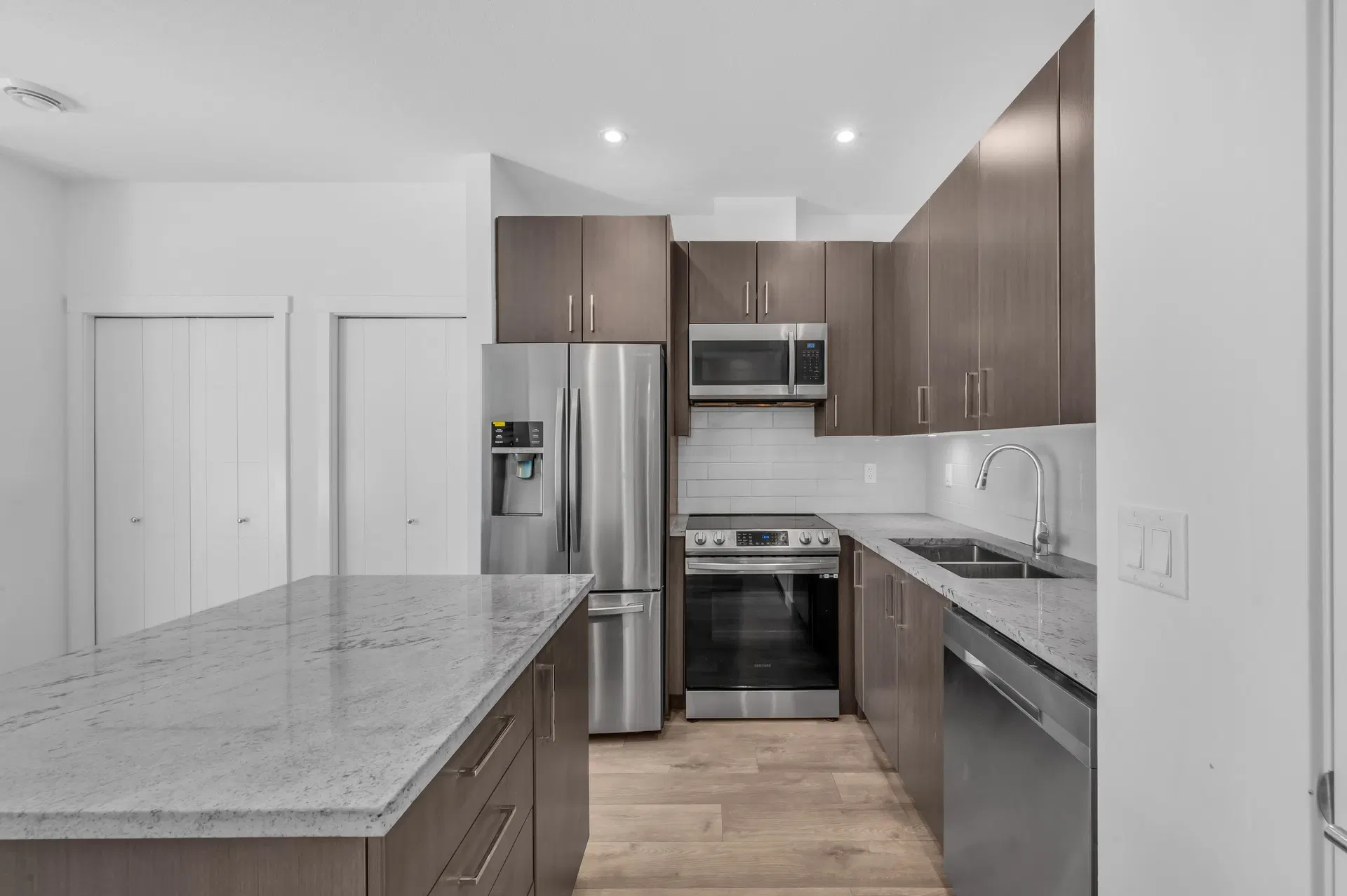 Photo 4 of 37 at #309 – 20362 72b Avenue