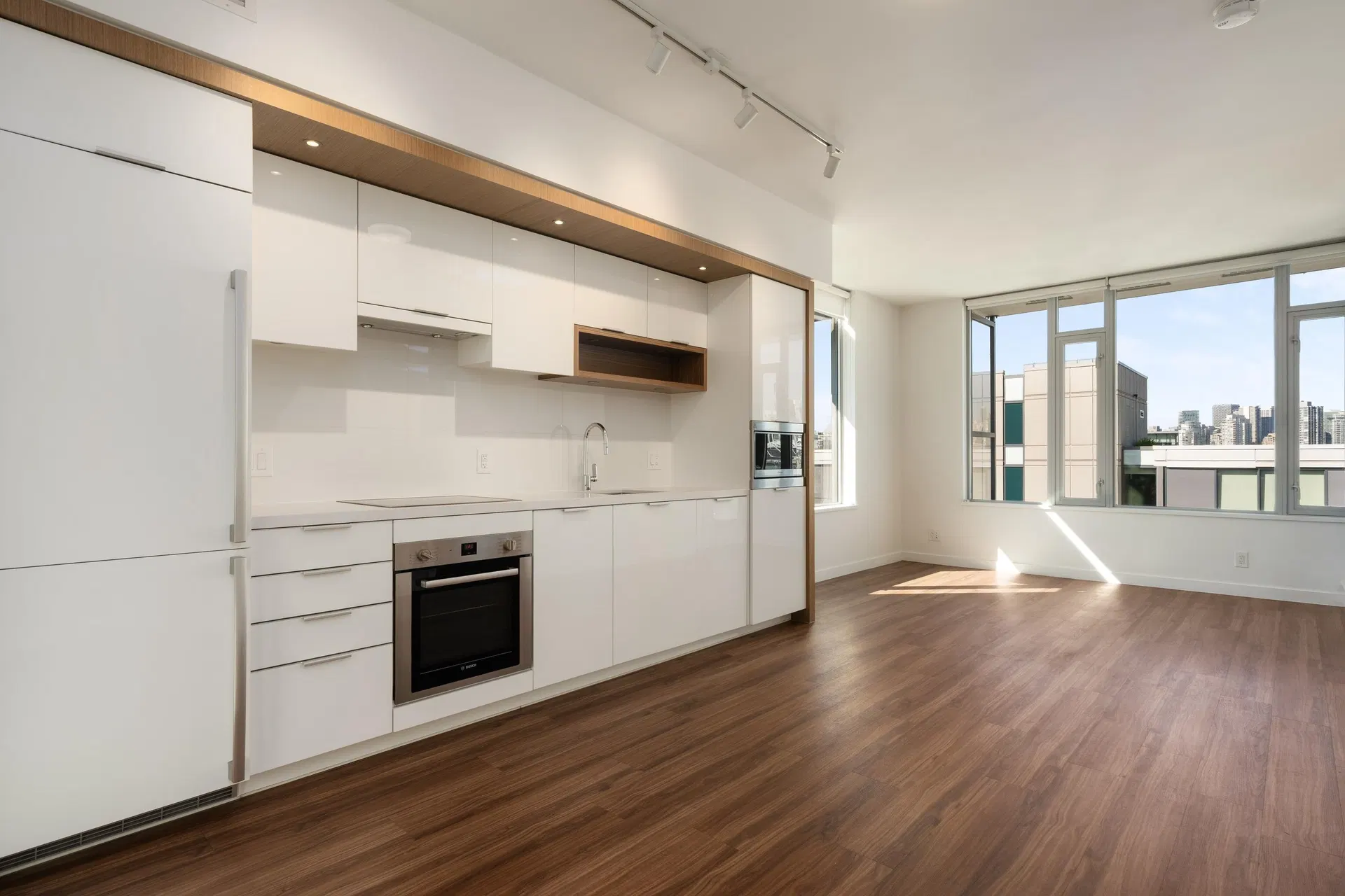 Photo 3 of 37 at #1408 – 1661 Quebec Street