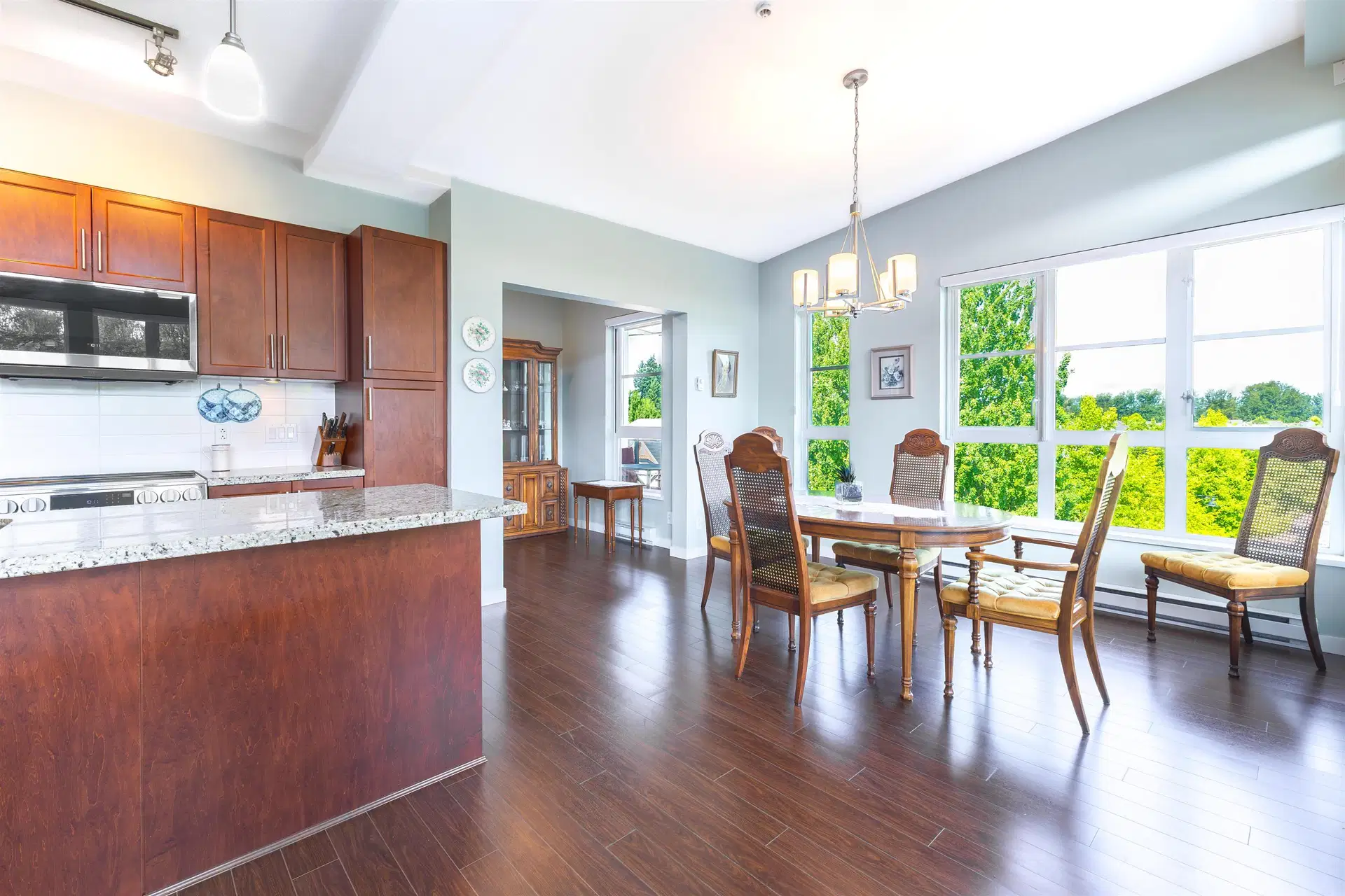 #416 – 23215 Billy Brown Road