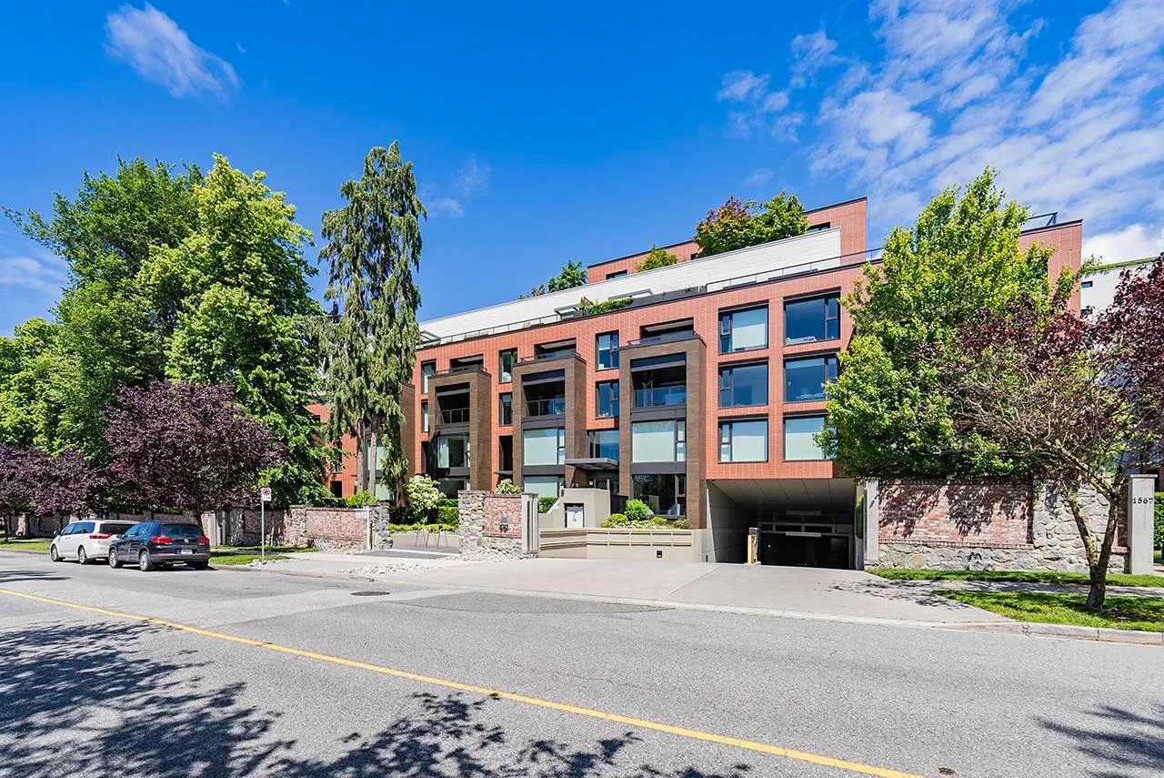 #310 – 1571 57th Avenue