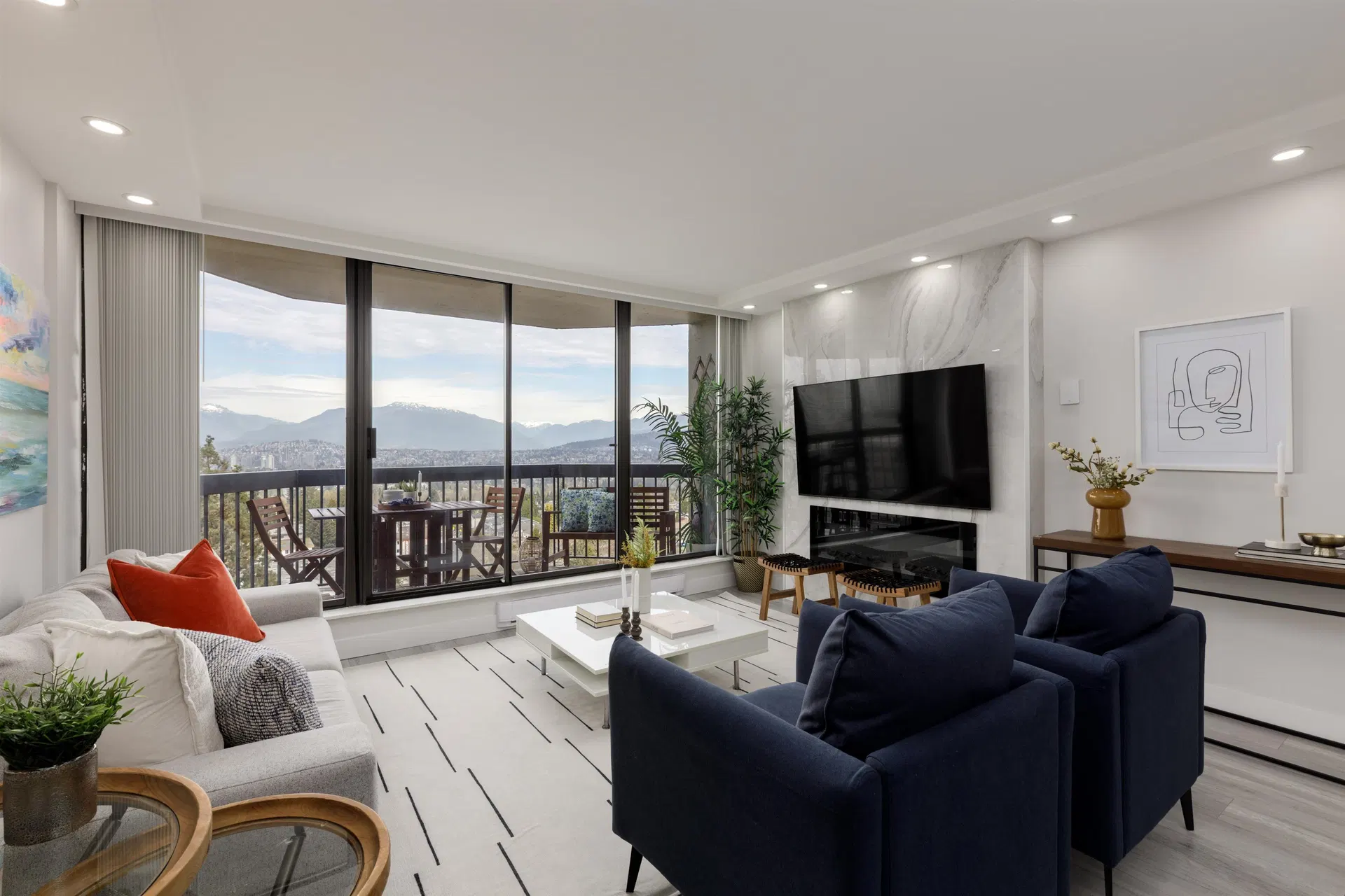 Photo 1 of 29 at #1401 – 6540 Burlington Avenue