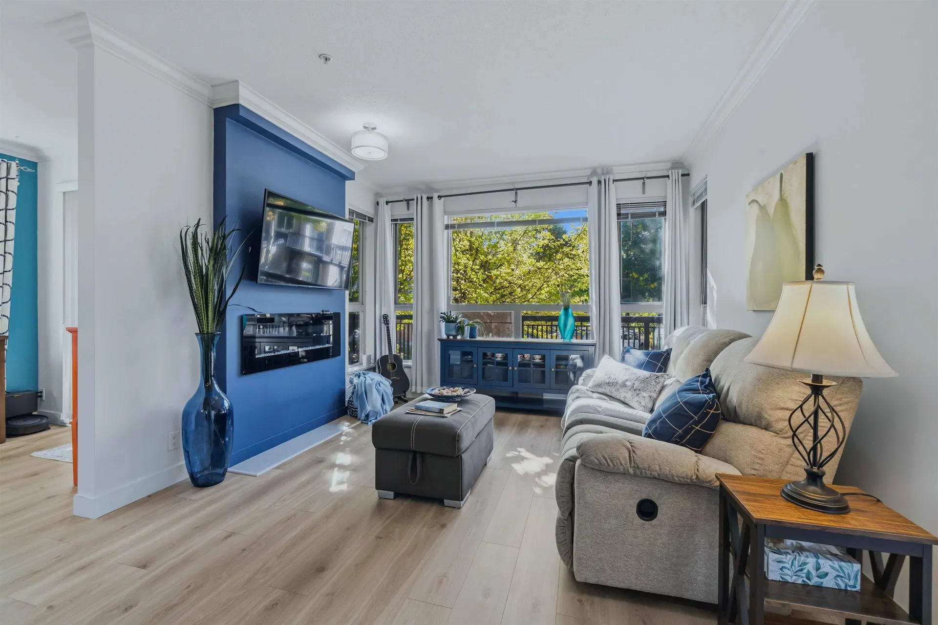 Photo 4 of 36 at #105 – 1153 Kensal Place
