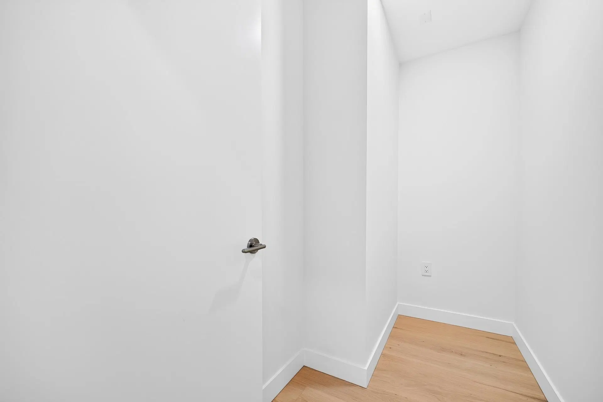 Photo 3 of 36 at #116 – 5212 Cambie Street