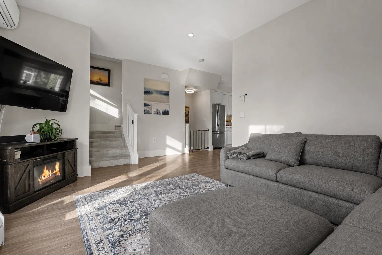Photo 5 of 40 at #1 – 13260 236 Street