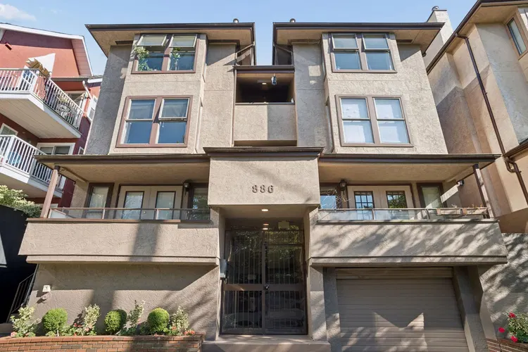 Photo 4 of 25 at #3 – 886 Broughton Street