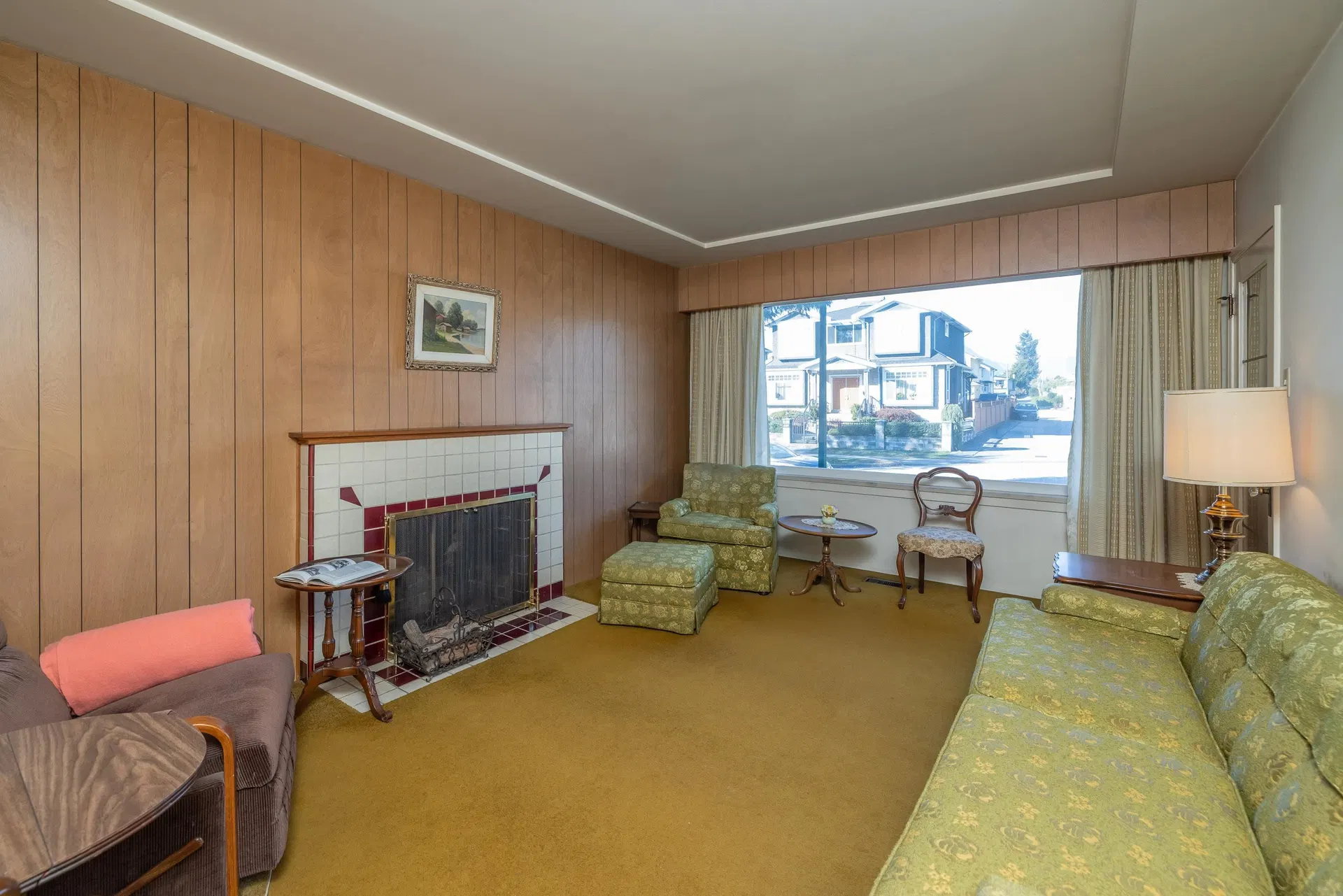 Photo 5 of 40 at 3368 Parker Street