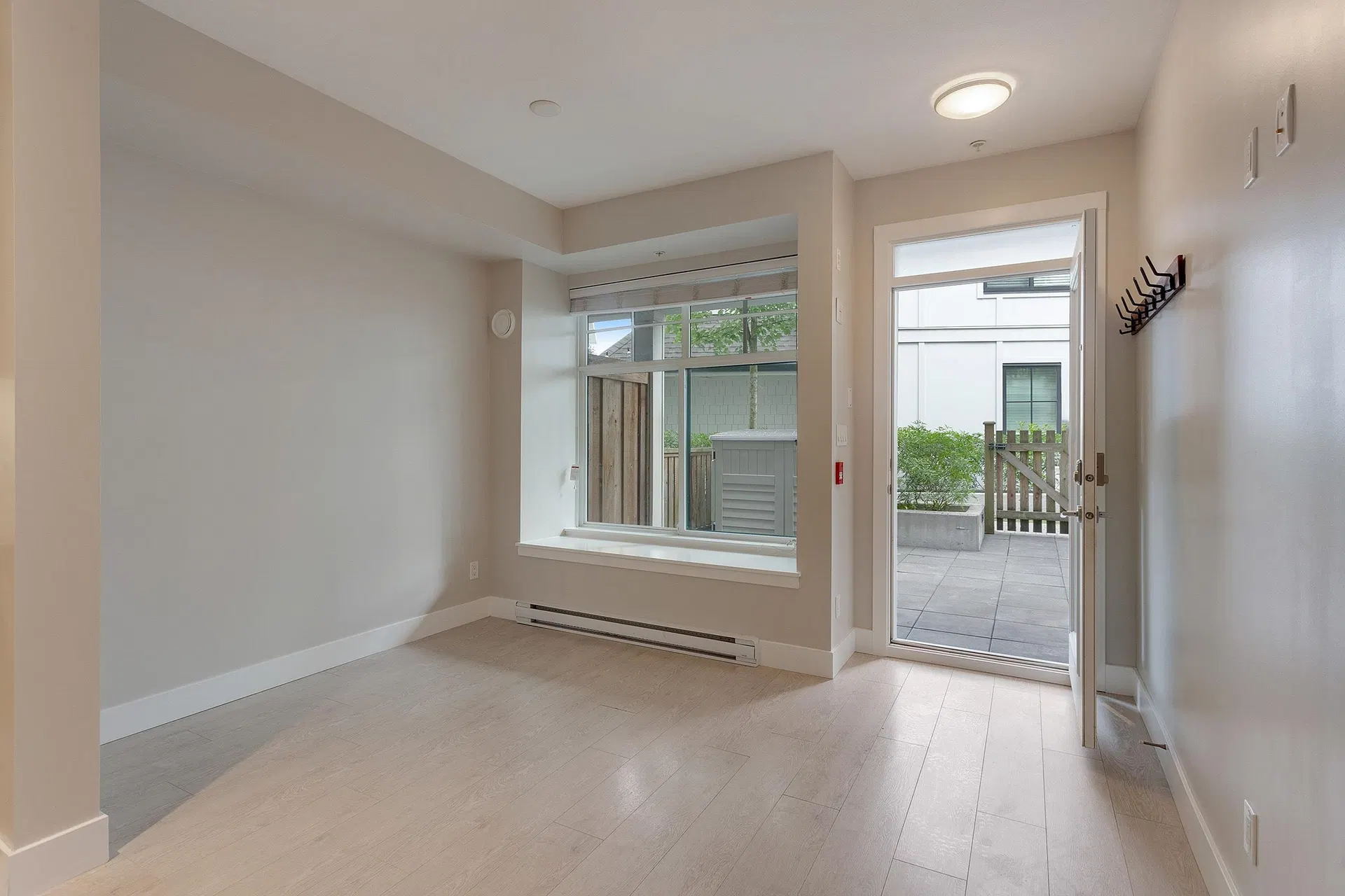 Photo 2 of 20 at #13 – 5152 Canada Way