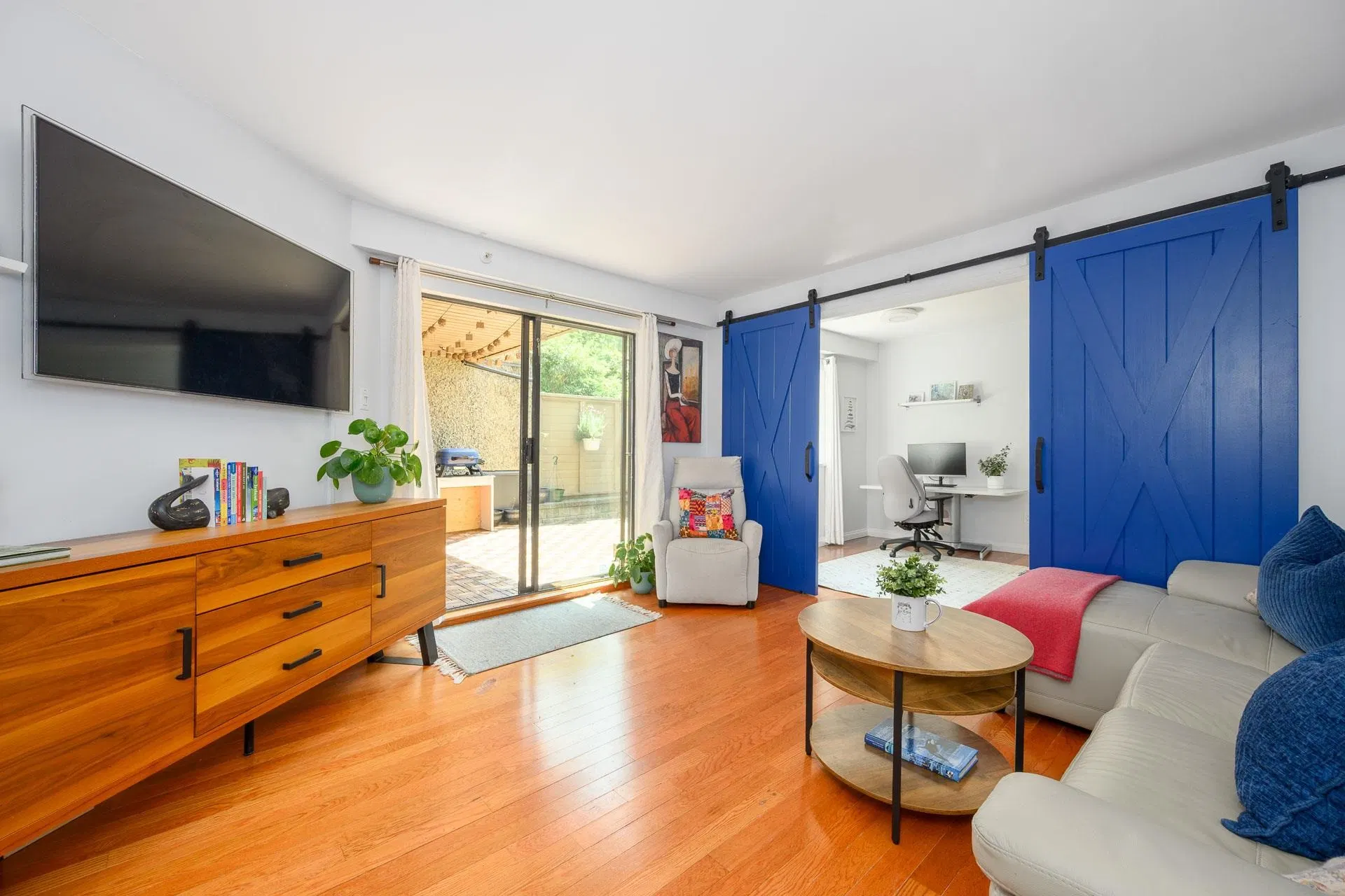 Photo 4 of 32 at #104 – 1500 Pendrell Street