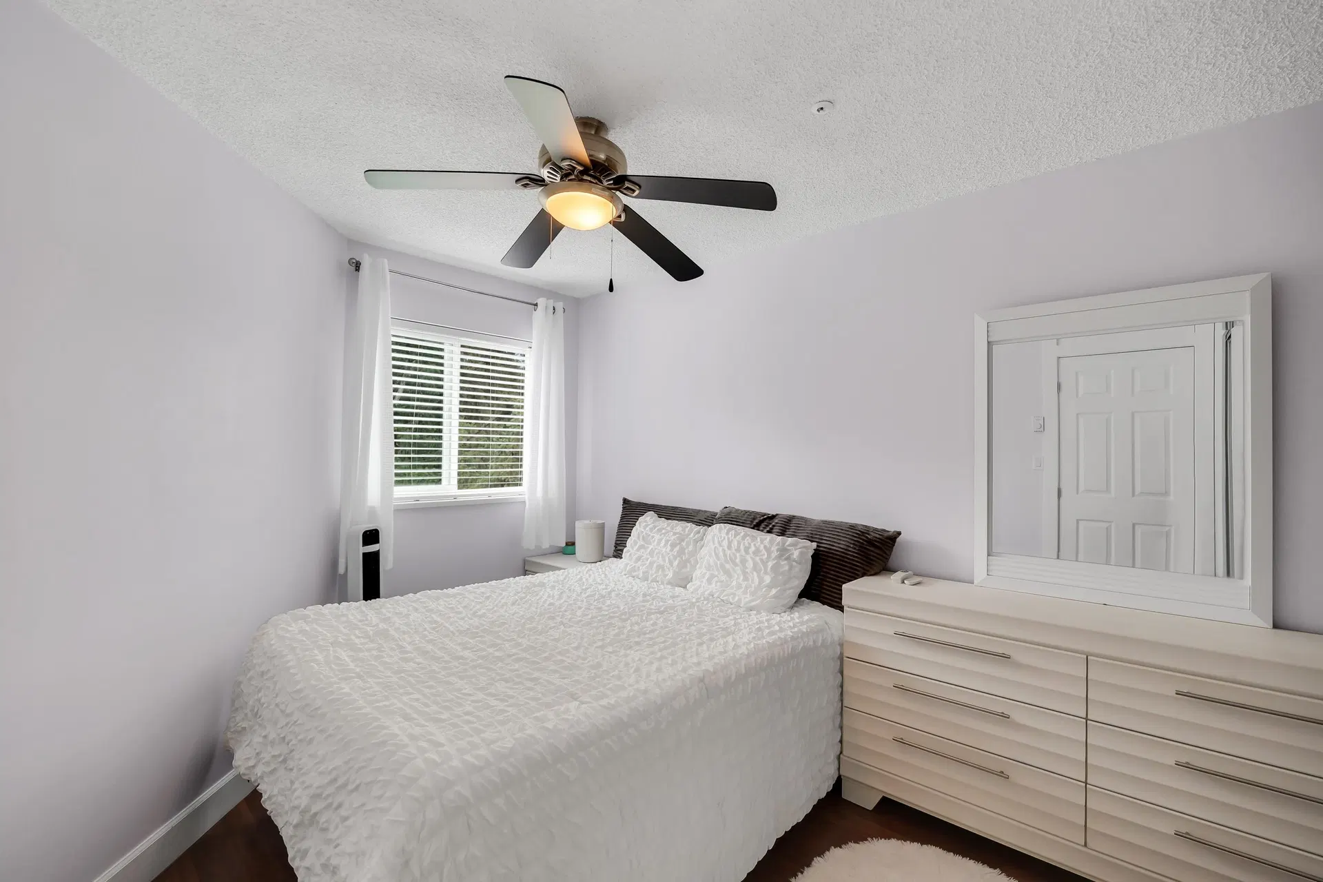 Photo 4 of 26 at B310 – 40120 Willow Crescent